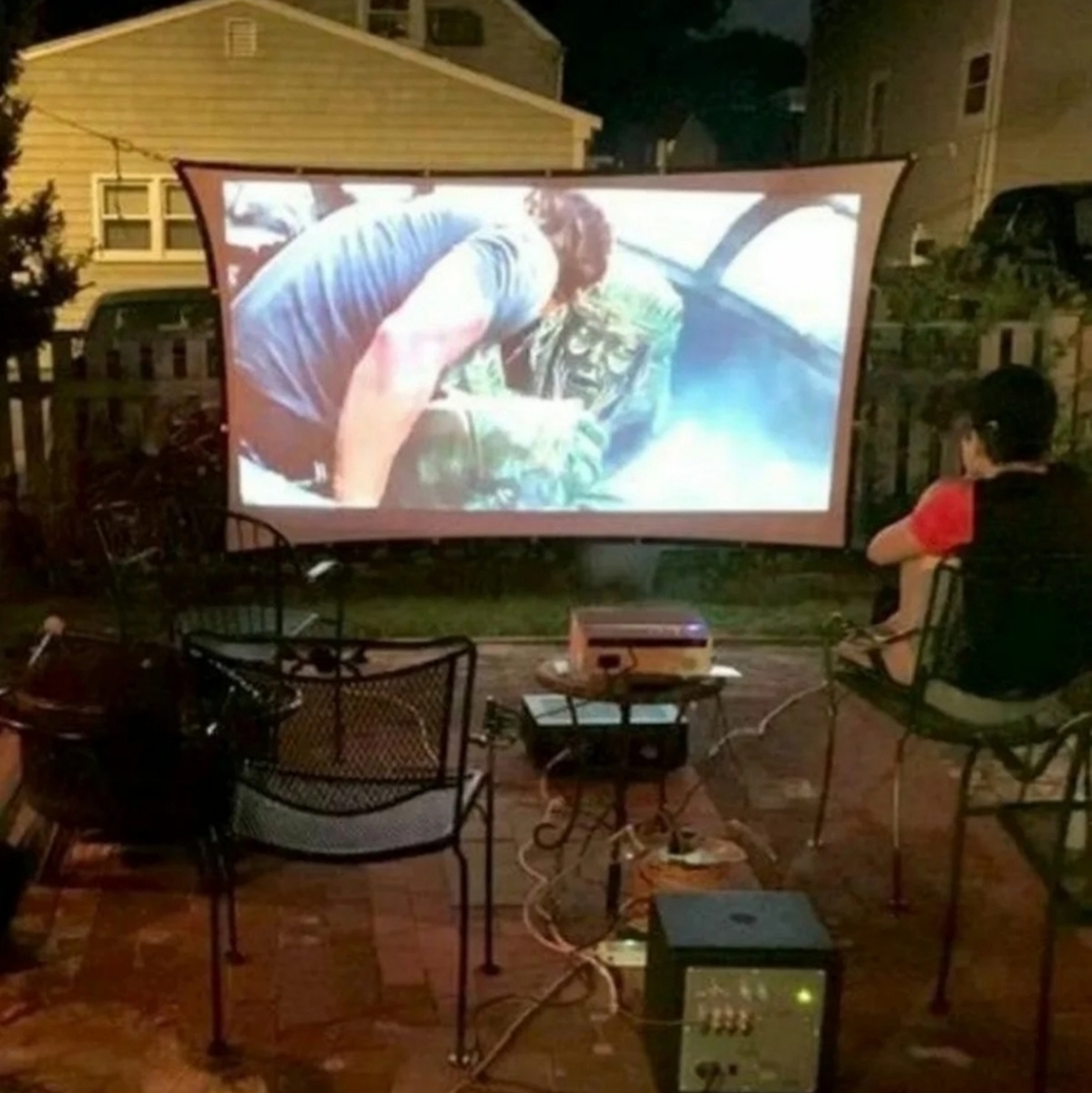 TAOTRONICS 120" Portable projection screen
